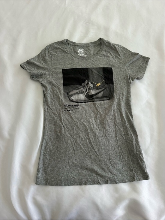 Nike Tops - Nike Heather Gray Crewneck Baby Tee